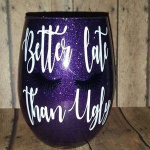 Custom make up brush holder